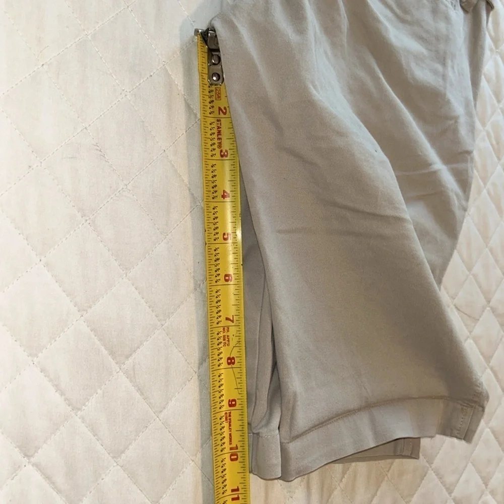 Gently used woman shorts size0 - Picture 5 of 5